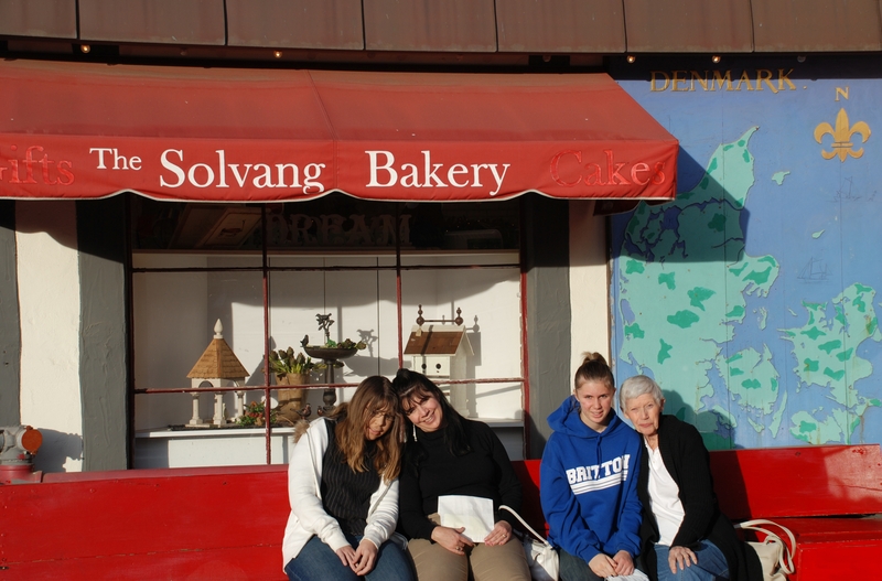 2007_11_24 11 Outside The Solvang Bakery.JPG