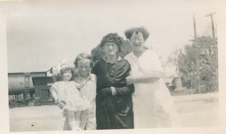 1926-04-11 Doll, Fran (12 yoa), Grandma & Mama.jpg