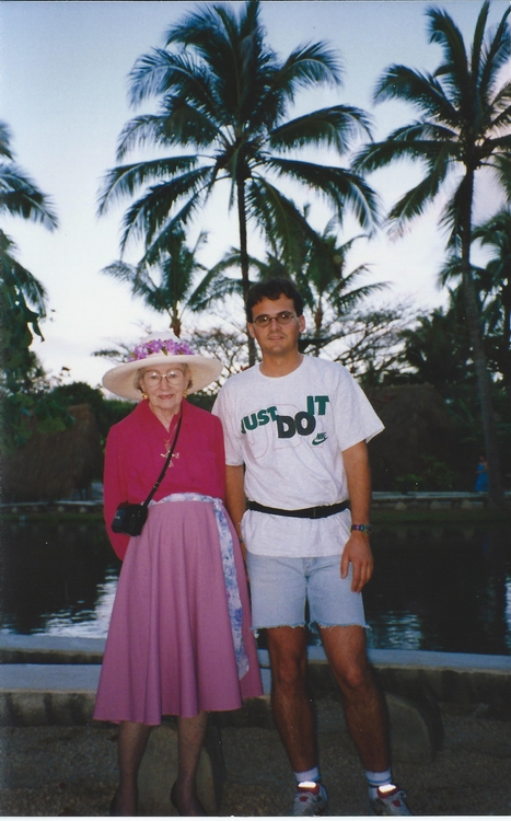 1995-01 With Friend in Hawaii.jpg