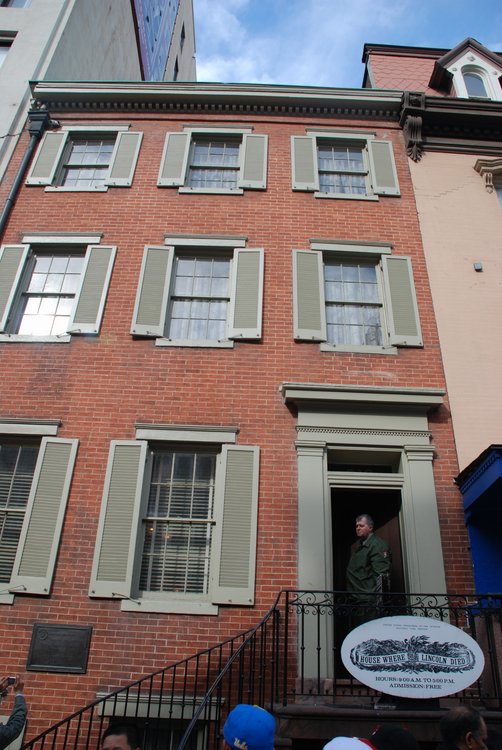 491 DC - Lincoln Died Here.jpg